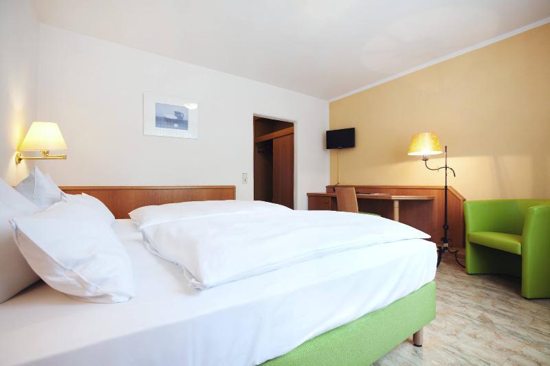 Hotel Bergschloesschen Simmern Bagian luar foto