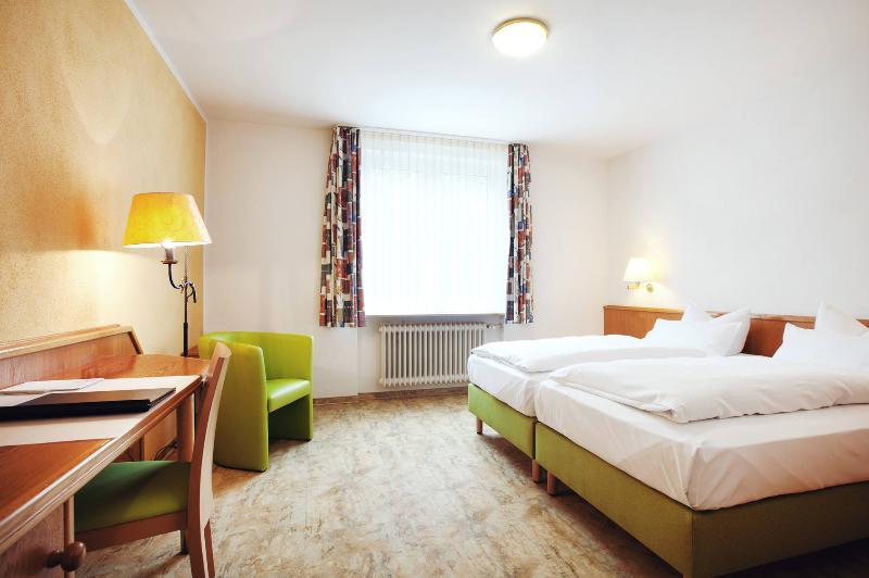 Hotel Bergschloesschen Simmern Bagian luar foto